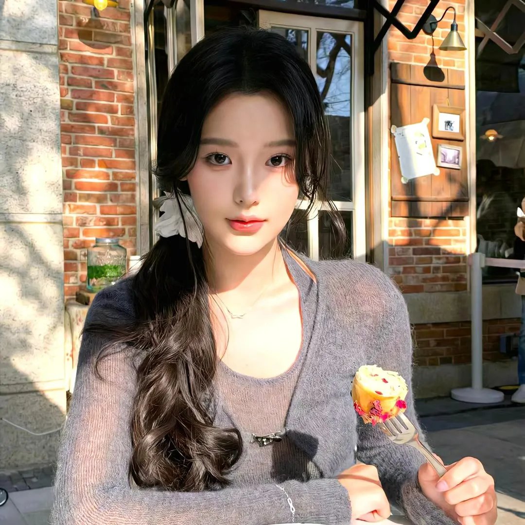 贪慕月光悔错朝阳